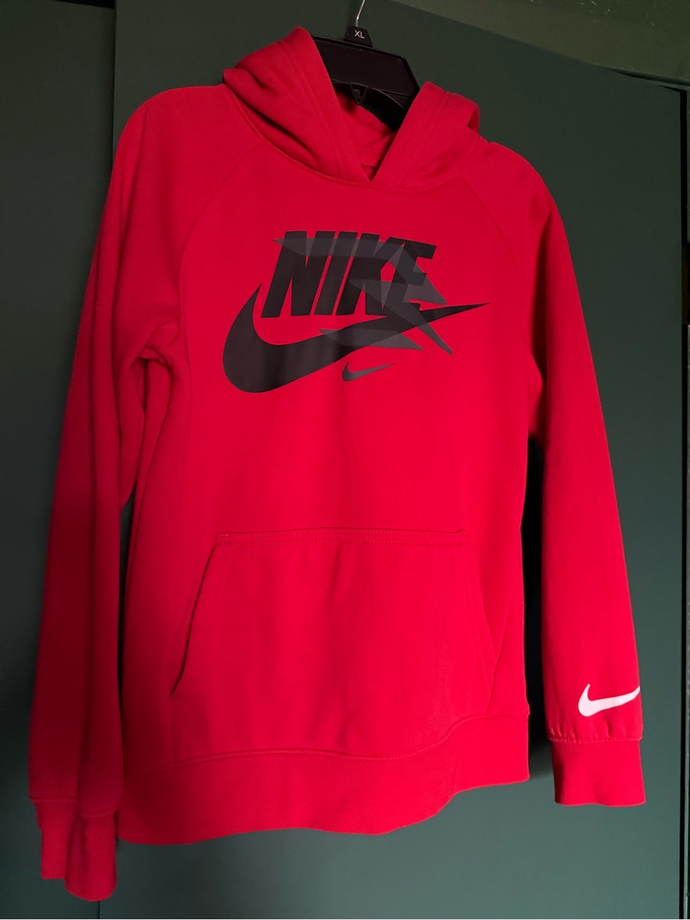Nike Boyโs Hoodie in Red